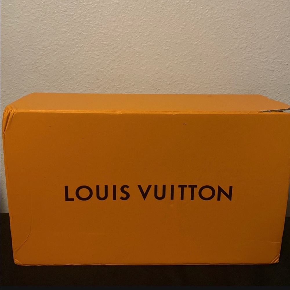 Louis Vuitton Trainer Sneakers, Size 8, worn once - Picture 4 of 4